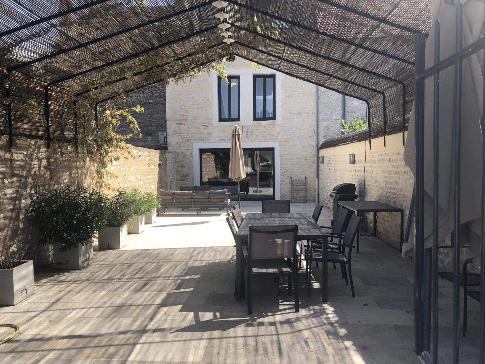 Maison De Pauline, Chablis Vineyard Prehy Bagian luar foto