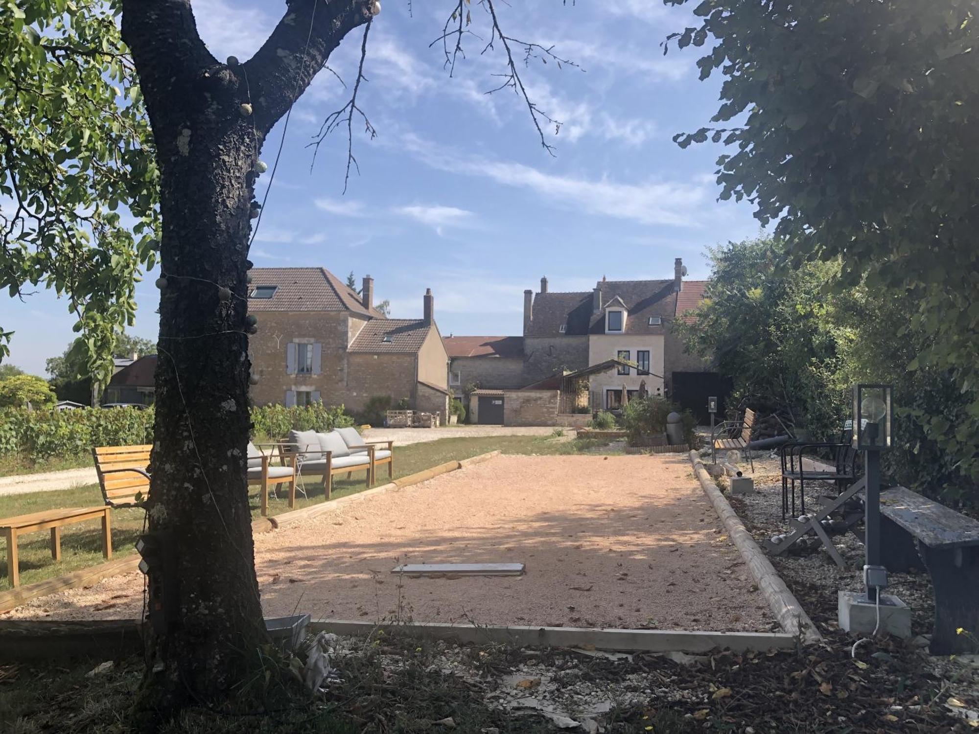Maison De Pauline, Chablis Vineyard Prehy Bagian luar foto